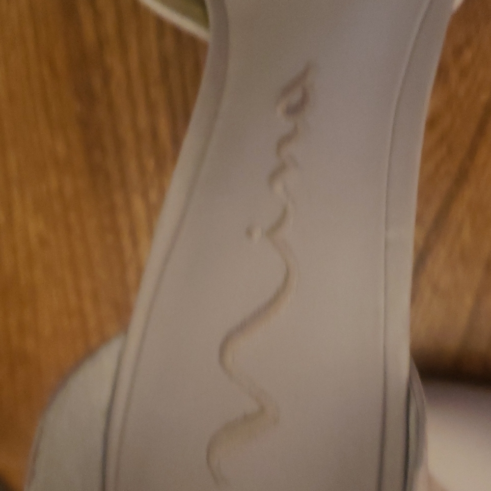 Nina bridal collection heels - Picture 4 of 6